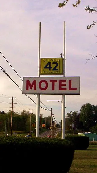 335px-42 motel%2c mansfield%2c ohio%2c united states