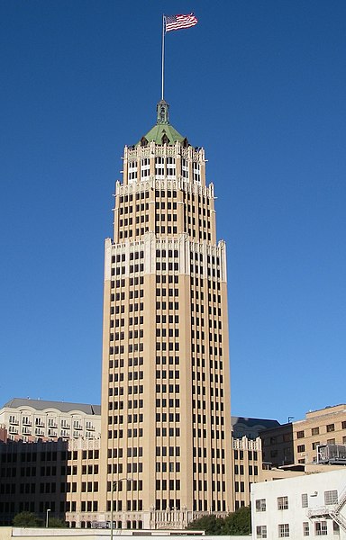 384px-tower life building%2c san antonio%2c 2011 cropped