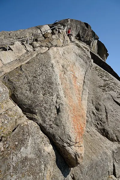 400px-moro rock trail sequoia july 2017 008