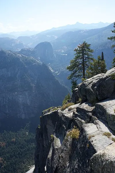 400px-taft point%2c yosemite nationalpark