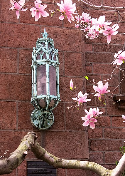 426px-a bronze gothic lantern%2c the church of the ascension %281841%29%2c greenwich village%2c new york city %2826041659346%29