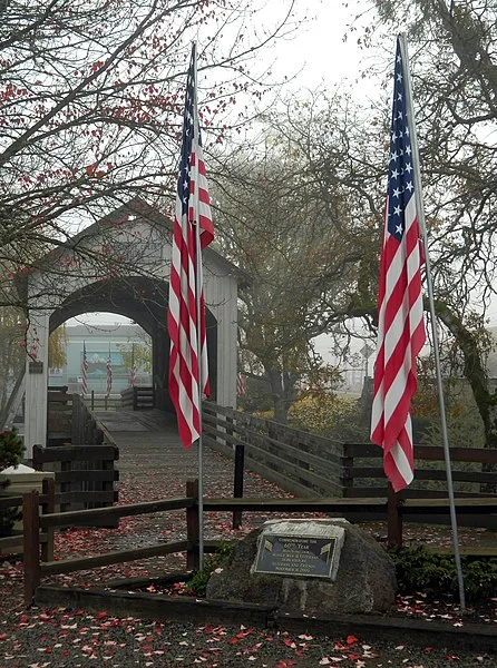 446px-veterans day flags at eagle point covered bridge - heather gaona %2811409290026%29