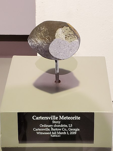 449px-cartersville meteorite%2c tellus science museum