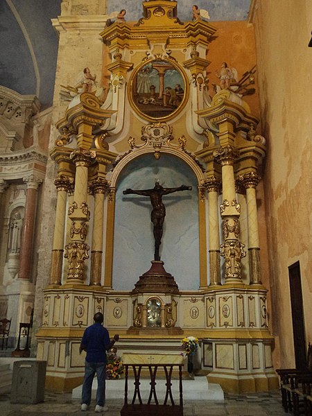 450px-altar del cristo de la espiraci%c3%b3n%2c iglesia santo domingo%2c cartagena deindias%2c colombia