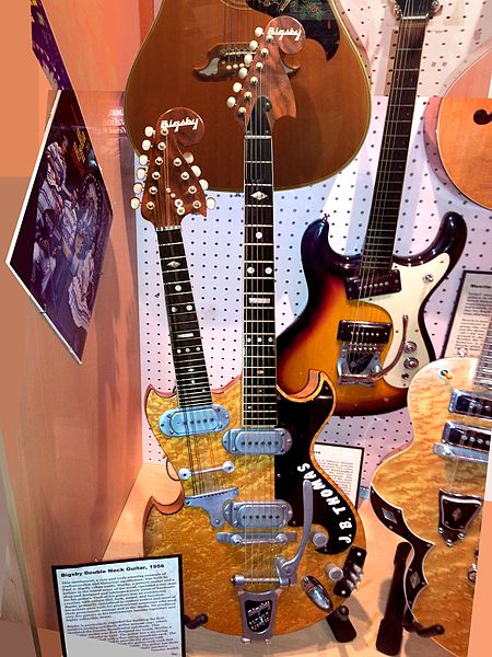 450px-bigsby double-neck guitar %281956%29%2c mosrite%2c harvey double-neck guitar %281957%29%2c museum of making music %28edit1%29