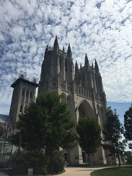 450px-cathedral church of saint peter and saint paul in the city and diocese of washington