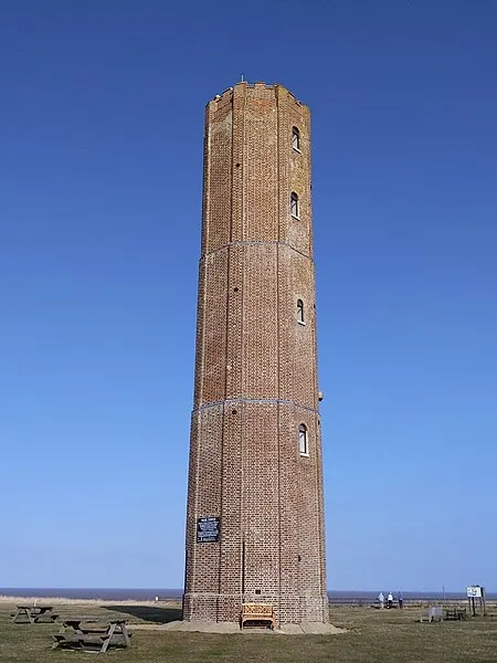 450px-naze tower 1720