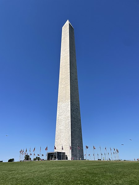 450px-washington monument 2022