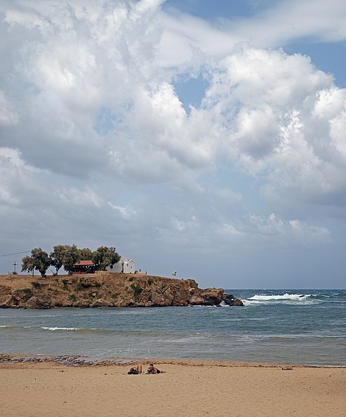 497px-iguana beach in agioi apostoli. crete%2c greece