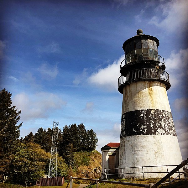 600px-cape disappointment light sept 2019