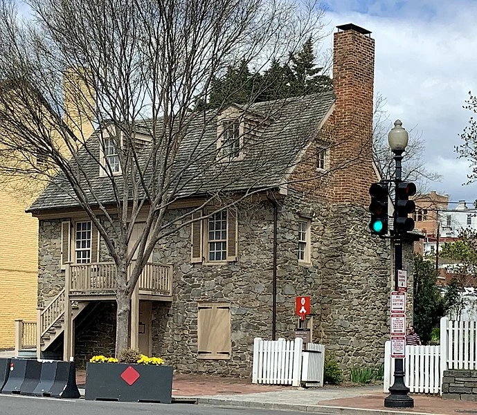 689px-old stone house %28washington%2c d.c.%29