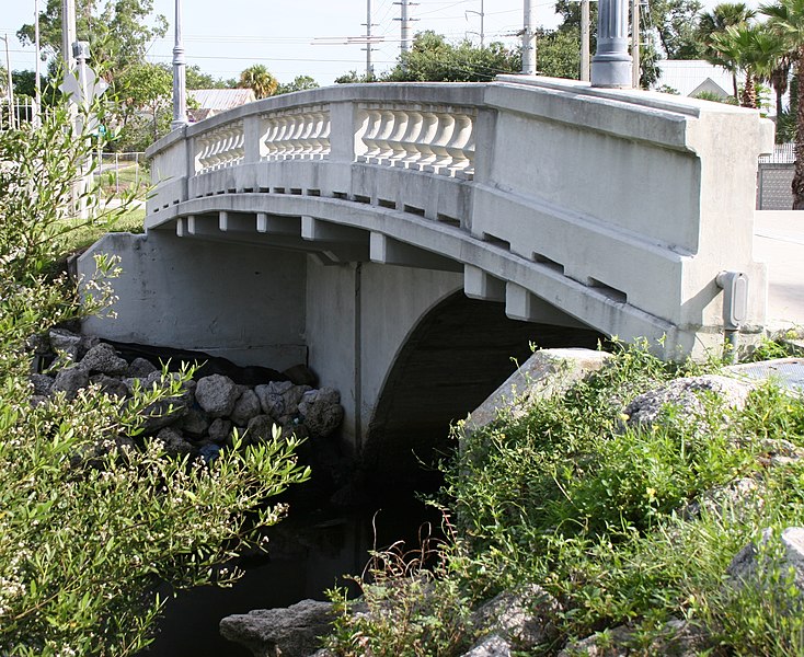 734px-moores creek bridge fort pierce florida
