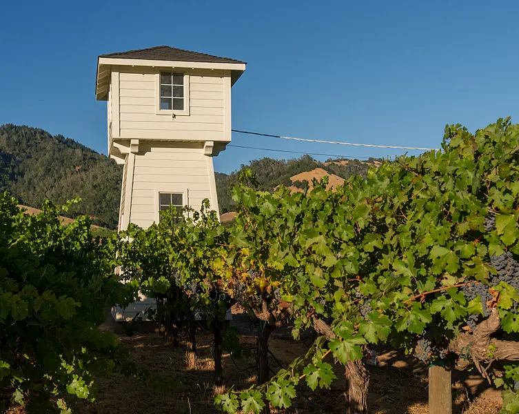 753px-silver oak water tower%2c alexander valley