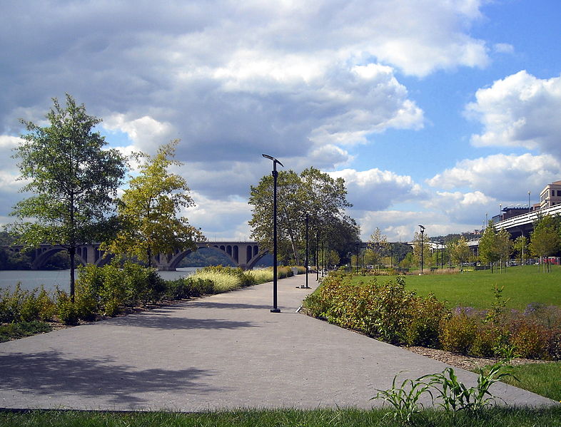 786px-georgetown waterfront park - washington%2c d.c.