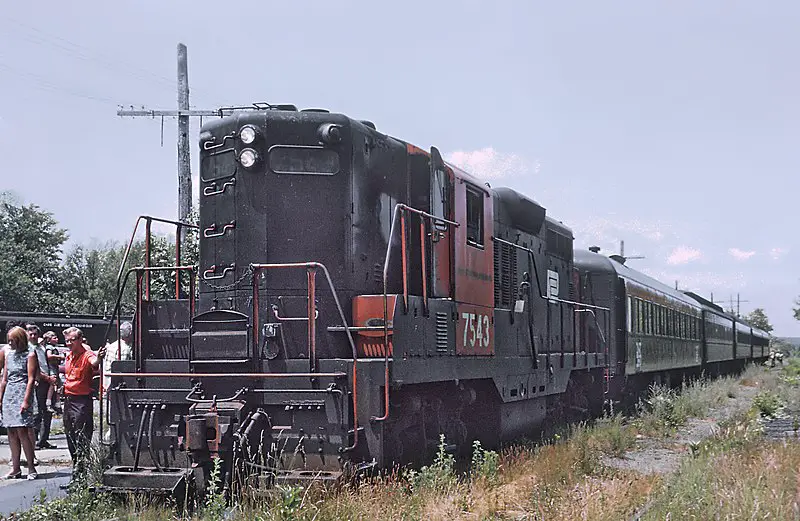 800px-a new haven rr %28actually pc by that date%29 boston to cape cod trip%2c july 1971 %2826306842522%29