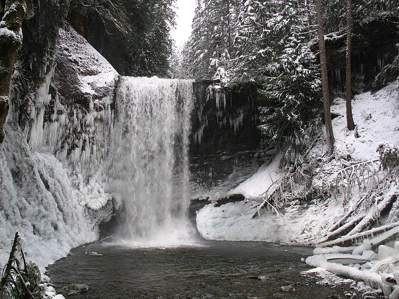 800px-ammonite falls%2c nanaimo