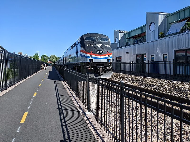 800px-amtrak and bike trail