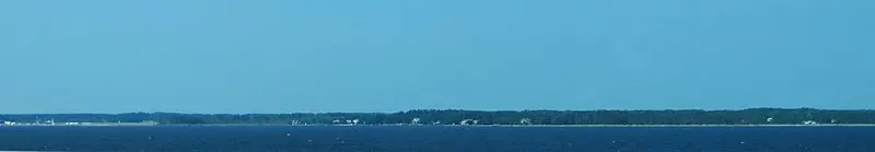 800px-approaching roanoke island while crossing croatan sound%2c virginia dare memorial bridge%2c u.s. 64%2c nags head%2c north carolina %2814447637495%29