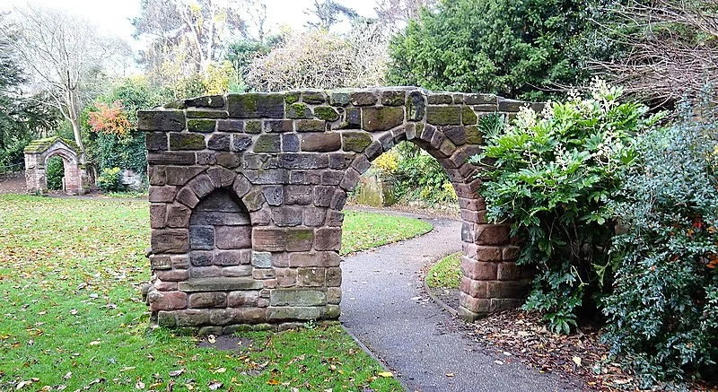 800px-archway%2c grosvenor park%2c chester%2c england