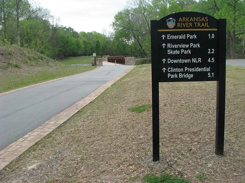 800px-arkansas river trail in burns park.