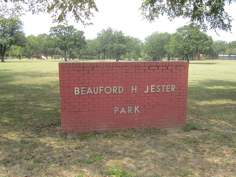 800px-beauford h. jester park sign%2c corsicana%2c tx img 0641
