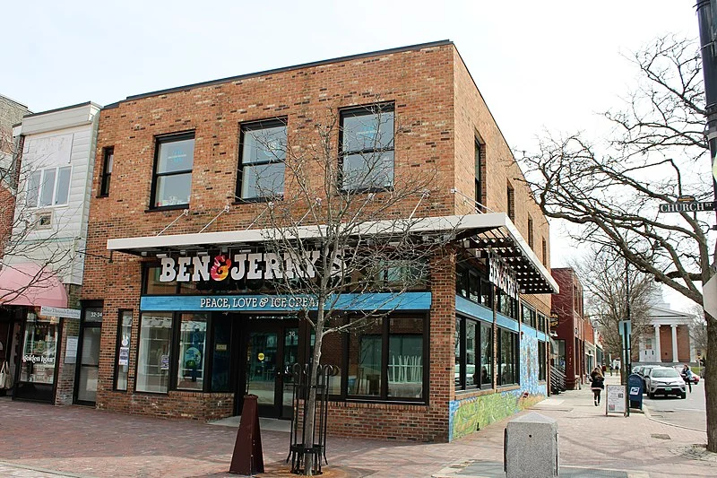 800px-ben %26 jerry%27s - burlington%2c vermont