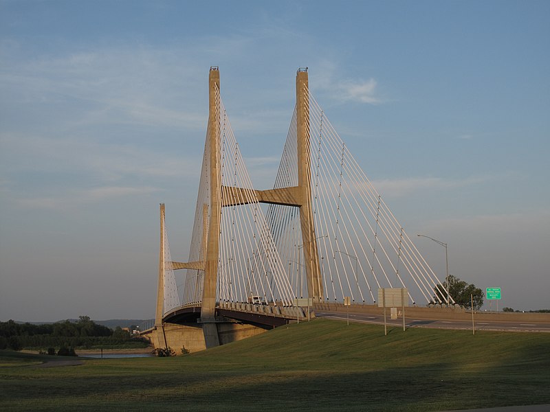 800px-bill emerson memorial bridge 2012