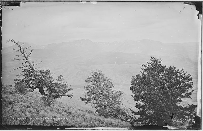 800px-blue river mountains%2c west from near ute peak. summit county%2c colorado. - nara - 517055