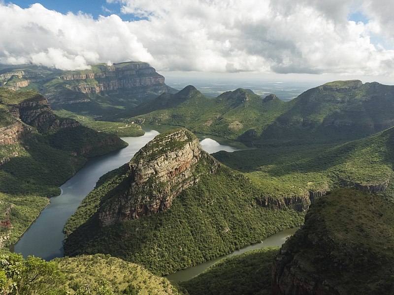 800px-blyde river canyon %28198812119%29