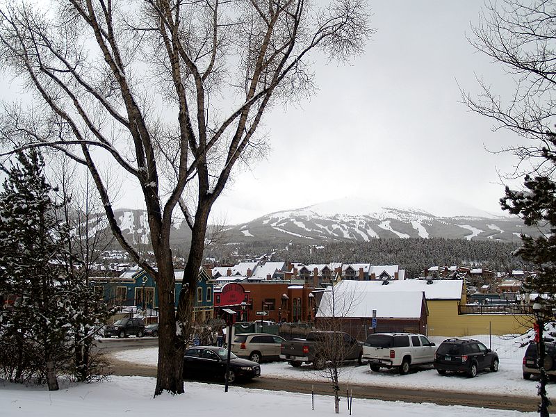 800px-breckenridge colorado from the summit county courthouse