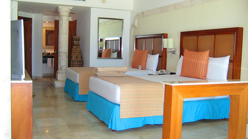 800px-cancun caribe park royal grand hotel %26 resort