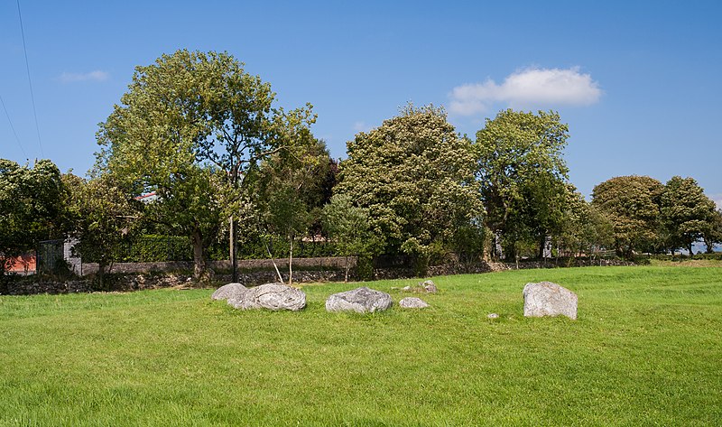 800px-carrowmore megalithic cemetery p53 2015 09 08