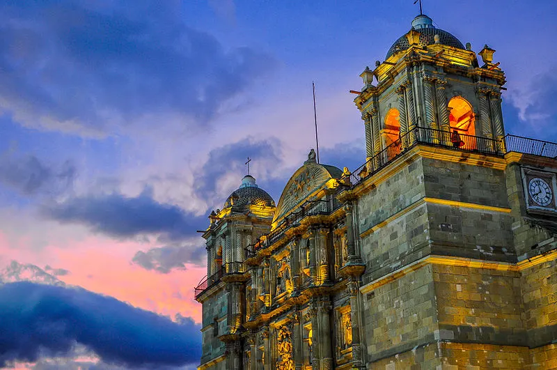 800px-catedral metropolitana oaxaca de juarez