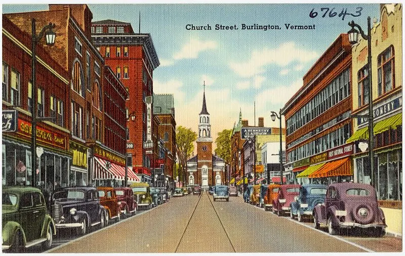 800px-church street%2c burlington%2c vermont %2867643%29