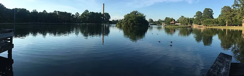 800px-city lake park rocky mount north carolina