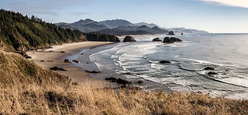800px-crescent beach and cannon beach%2c oregon%2c from ecola state park%2c u.s.a