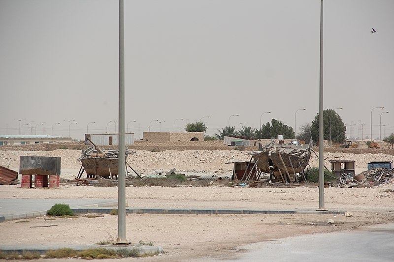 800px-debris around the sheikh faisal bin qassim al thani museum in al samriya