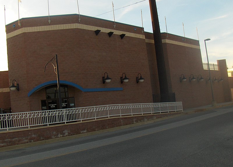 800px-delaware sports museum and hall of fame building