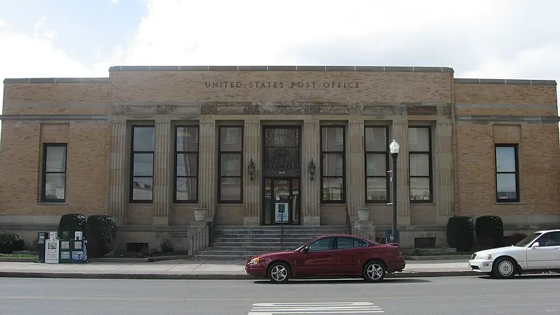 800px Delphos post office 800px-delphos post office