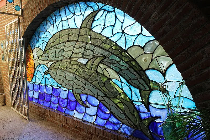 800px-dolphin arch at cabo san lucas glass factory - panoramio