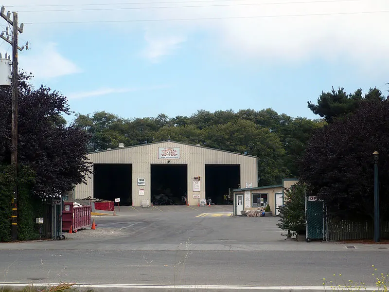 800px Eel River Valley Disposal Fortuna CA 800px-eel river valley disposal fortuna ca