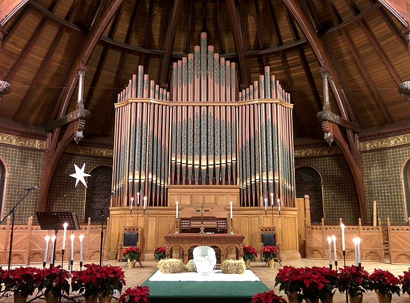 800px-first baptist church in newton %28massachusetts%29 sanctuary