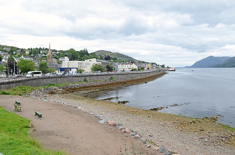 800px-fort william and loch eil - geograph.org.uk - 2555128