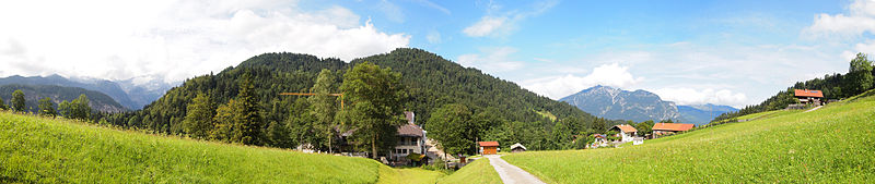 800px-garmisch-partenkirchen panorama