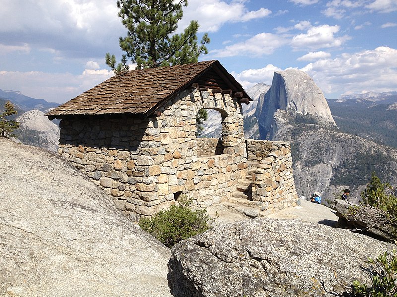 800px-glacier point trailside museum