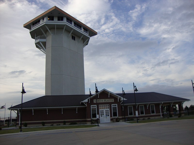 800px-golden spike tower and visitor center