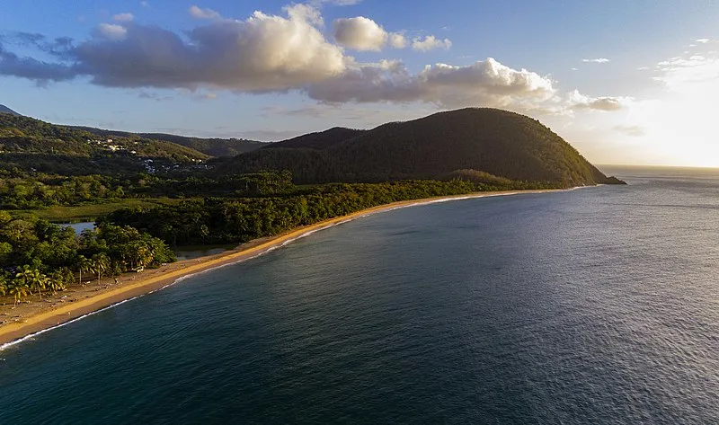 800px-grande anse - deshaies