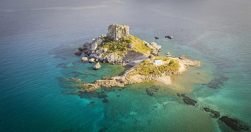 800px Greek Island Helicam 800px-greek island helicam