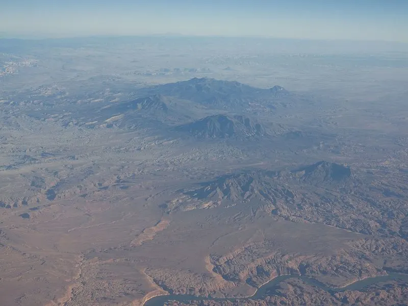 800px Henry Mountains2C North of Glen Canyon National Recreation Area2C Utah 28918147348229 1 800px-henry mountains%2c north of glen canyon national recreation area%2c utah %289181473482%29