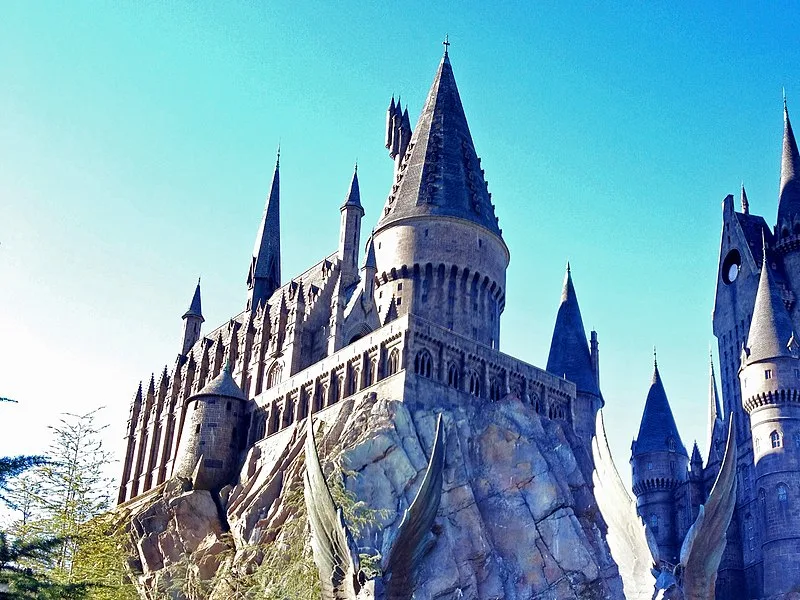 800px-hogwarth%27s castle - harry potter world of wizardry - universal studios%2c orlando florida - panoramio